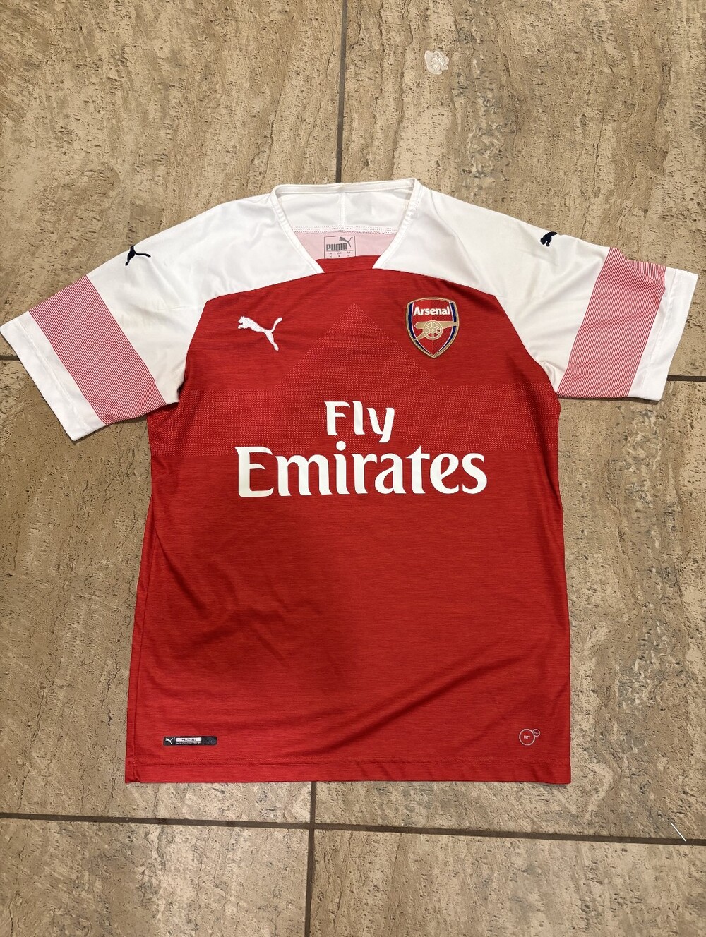 ARSENAL 2017 2018 HOME FOOTBALL SOCCER JERSEY Men's Medium